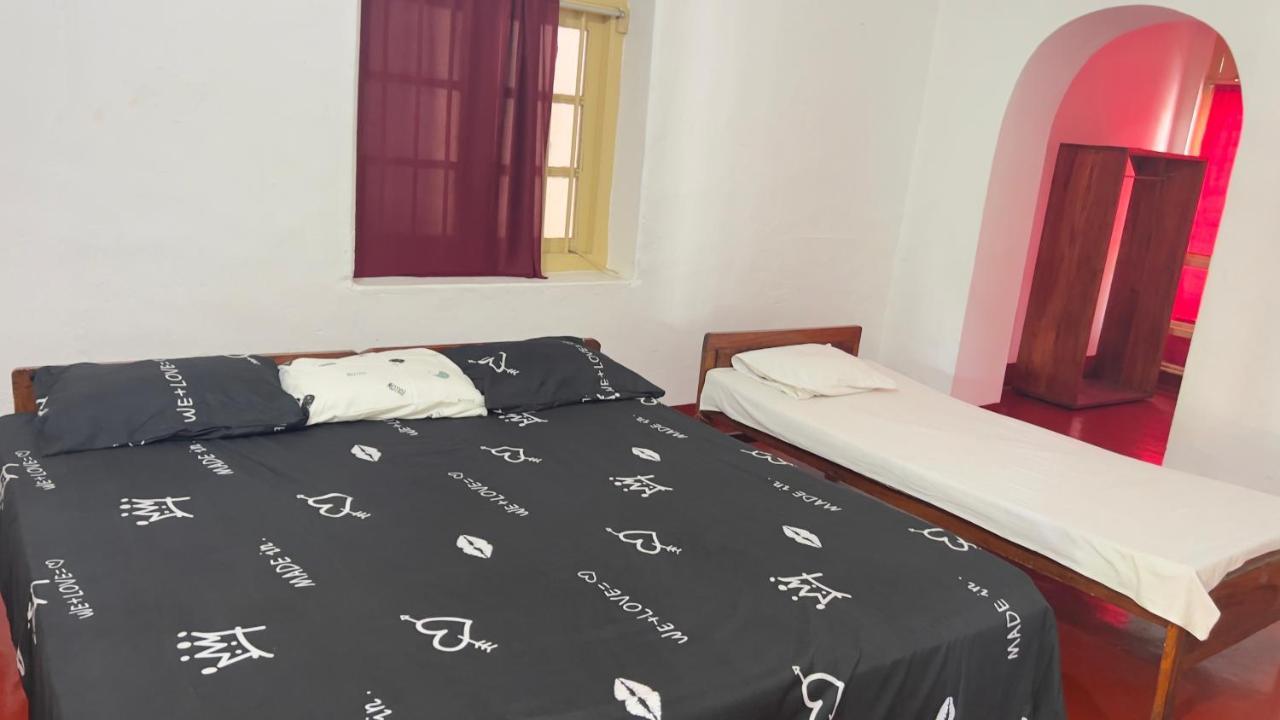Resthouse Vavuniya Hotel Exterior photo